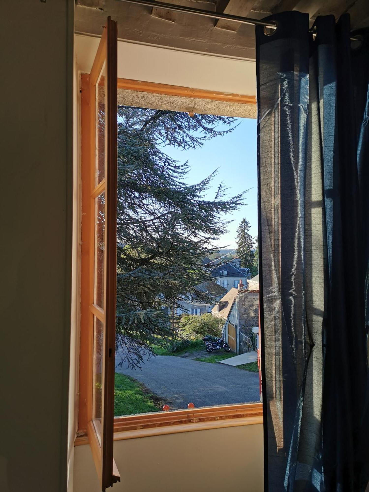 Gite La Bancale Lormes Exteriör bild
